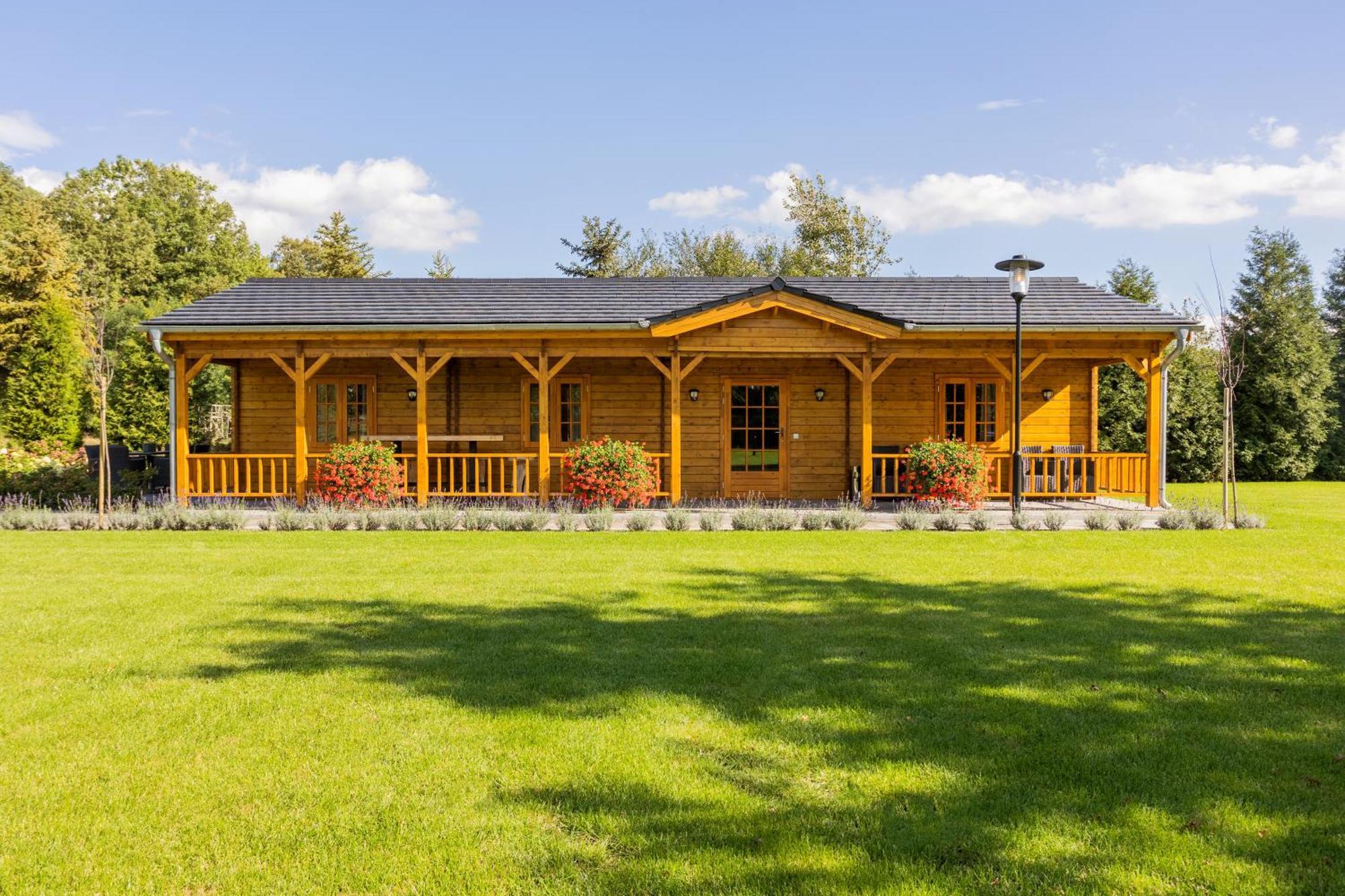 Hubertus Dwór Myśliwski Opole Exterior foto
